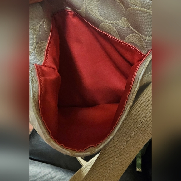 Coach Daisy Floral print Y2K Cream canvas Signature Swing Poppy Crossbody EUC - Picture 15 of 16